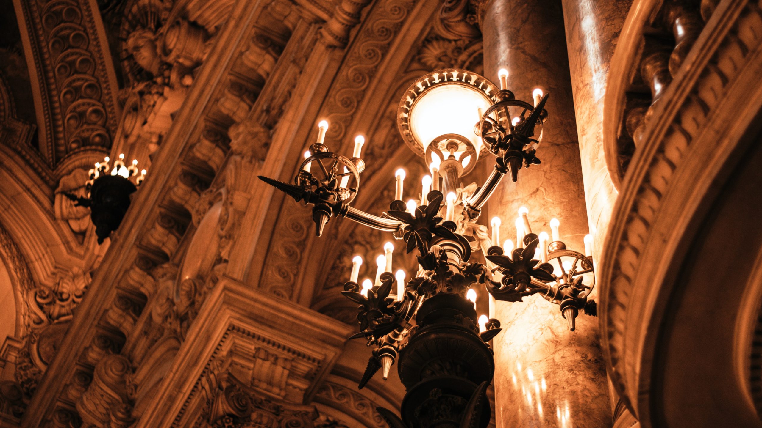 Une nuit Airbnb au Palais Garnier