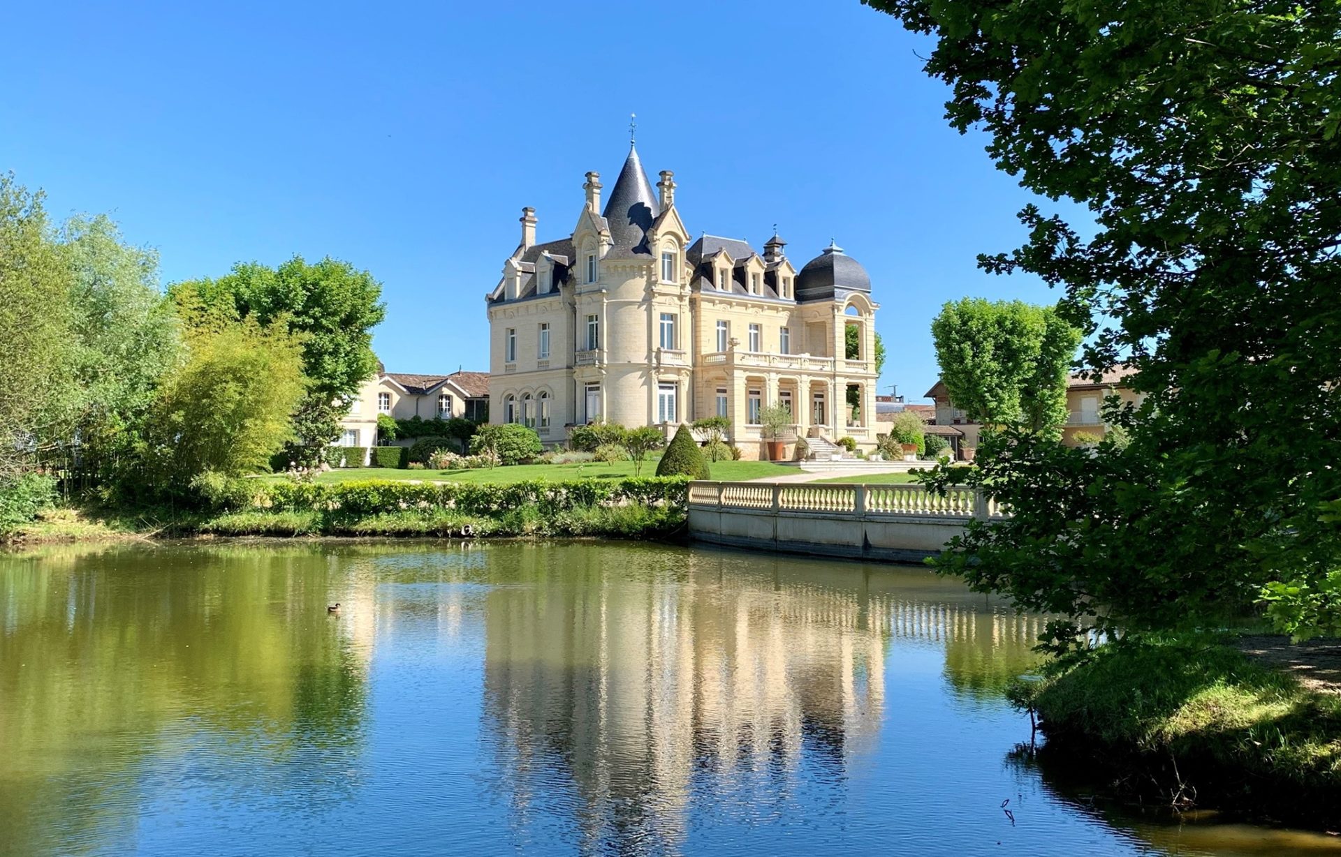 Château Hôtel du Grand Barrail