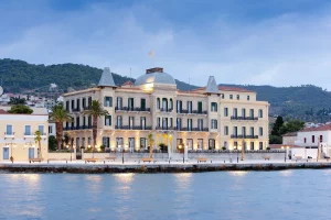 Façade hôtel Spetses